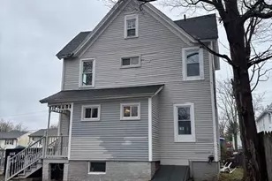 27 Chester St, Springfield, MA 01105 - Photo 4