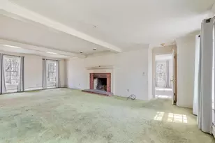 40 Pelham Dr, Fitchburg, MA 01420 - Photo 4