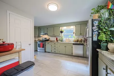 94 Briggs St, Taunton, MA 02780 - Photo 10