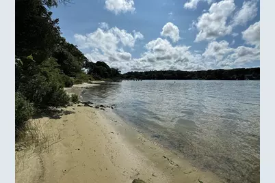 385 Barnes Road, Oak Bluffs, MA 02557 - Photo 4