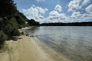 385 Barnes Rd, Oak Bluffs, MA 02557 - Photo 4