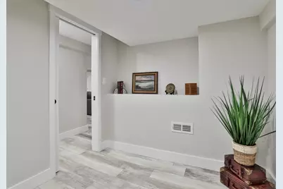 7 Christopher St, Newburyport, MA 01950 - Photo 32