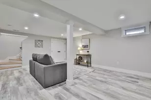 7 Christopher St, Newburyport, MA 01950 - Photo 26