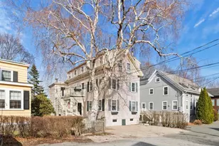 13 Linden St, Marblehead, MA 01945 - Photo 2