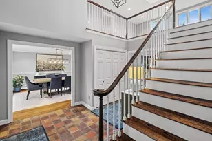 102 Spring Ln, Canton, MA 02021 - Photo 4