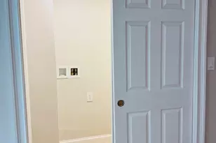 9 Cross St, Somerville, MA 02145 - Photo 30