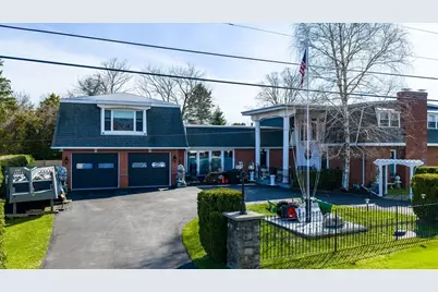 6 Middlefield Pl, Acushnet, MA 02743 - Photo 1