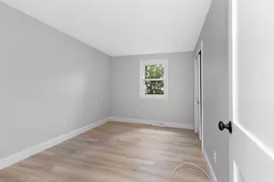 105 Arthur St, Brockton, MA 02302 - Photo 16