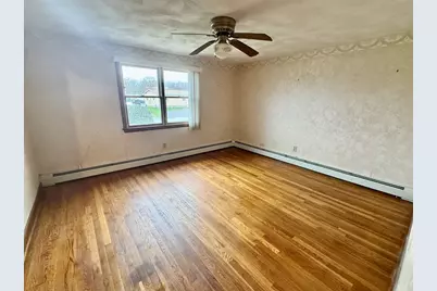 33 Whalon Ave, Swansea, MA 02777 - Photo 26