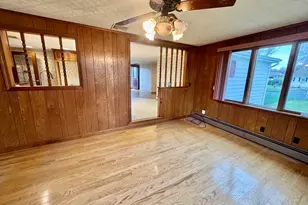 33 Whalon Ave, Swansea, MA 02777 - Photo 12