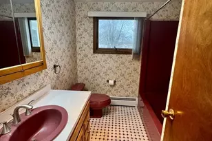 33 Whalon Ave, Swansea, MA 02777 - Photo 34