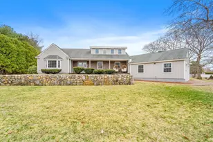 8 Crescent St, Tewksbury, MA 01876 - Photo 1