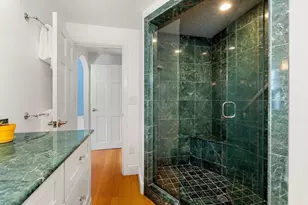 10 W Cottage St, Marblehead, MA 01945 - Photo 14