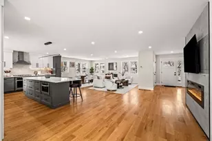 35 Neillian Way, Bedford, MA 01730 - Photo 6