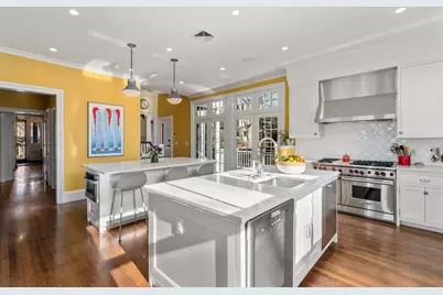 49 Shaw St, Newton, MA 02465 - Photo 4