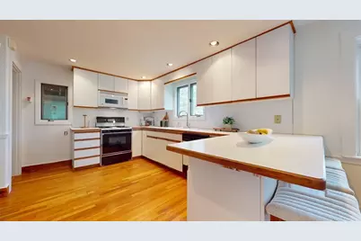 125 Oakdale Rd, Newton, MA 02461 - Photo 10