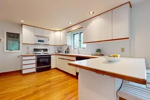 125 Oakdale Rd, Newton, MA 02461 - Photo 10