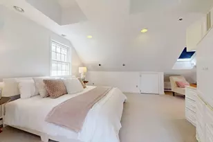 125 Oakdale Rd, Newton, MA 02461 - Photo 22