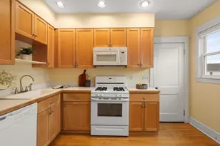 1 Clayton St, Watertown, MA 02472 - Photo 16