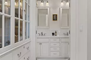 238 Marlborough St, Boston, MA 02116 - Photo 26