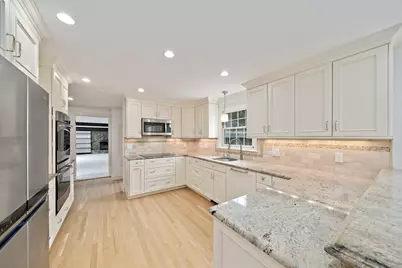 49 Algonquin Rd, Canton, MA 02021 - Photo 4