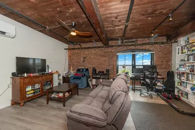 55 Sterling St #305, Clinton, MA 01510 - Photo 2