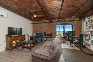 55 Sterling St, Clinton, MA 01510 - Photo 4