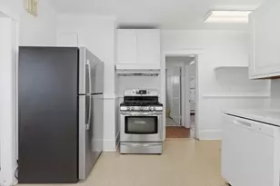 75 Orchard St, Medford, MA 02155 - Photo 4