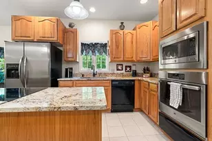 31 Swing Dr, Berkley, MA 02779 - Photo 10