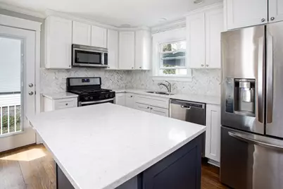 32 Oakland St, Fall River, MA 02720 - Photo 16