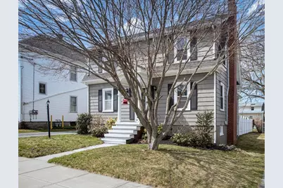 32 Oakland St, Fall River, MA 02720 - Photo 2