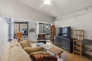 12 Stoneholm St, Boston, MA 02115 - Photo 4