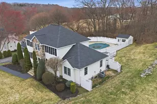 23 Carle Dr, Dracut, MA 01826 - Photo 4