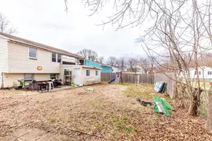 166 Elliot St, Brockton, MA 02302 - Photo 4