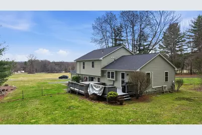 7 Hillside Meadows Dr, Southampton, MA 01073 - Photo 6