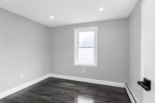 23 Lynn St, Peabody, MA 01960 - Photo 12