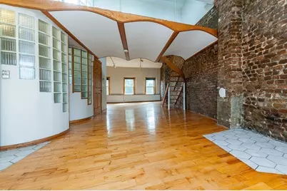 11 Savin Hill Ave, Boston, MA 02125 - Photo 2