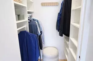 22 Chestnut Pl, Brookline, MA 02445 - Photo 10