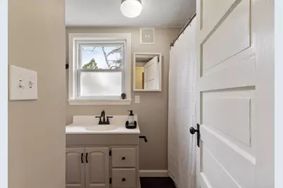 2 Lakeview Ave, Reading, MA 01867 - Photo 16