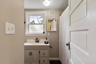 2 Lakeview Ave, Reading, MA 01867 - Photo 16