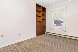 51 Farwell St, Waltham, MA 02453 - Photo 28