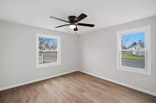 78 W Bay Path Terrace, Springfield, MA 01109 - Photo 20