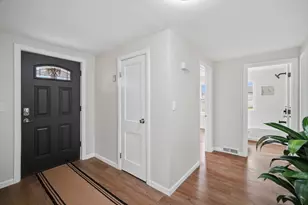 78 W Bay Path Terrace, Springfield, MA 01109 - Photo 12