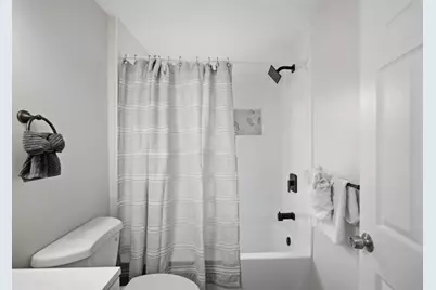 78 W Bay Path Terrace, Springfield, MA 01109 - Photo 26