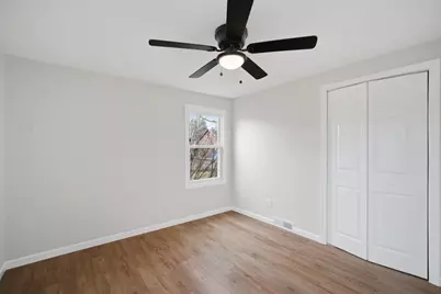 78 W Bay Path Terrace, Springfield, MA 01109 - Photo 18