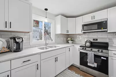 78 W Bay Path Terrace, Springfield, MA 01109 - Photo 14