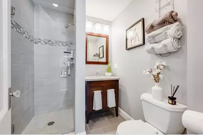 551 E 6th St #3, Boston, MA 02127 - Photo 20