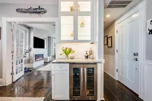 551 E 6th St, Boston, MA 02127 - Photo 6