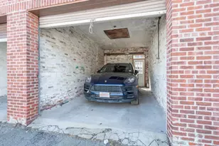 551 E 6th St, Boston, MA 02127 - Photo 28