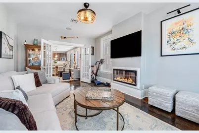 551 E 6th St #3, Boston, MA 02127 - Photo 2